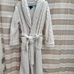 Cozy White Textured Robe